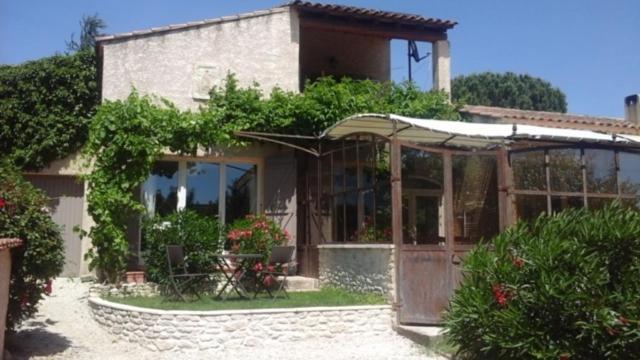 Gite L'Annexe Villelaure Екстер'єр фото