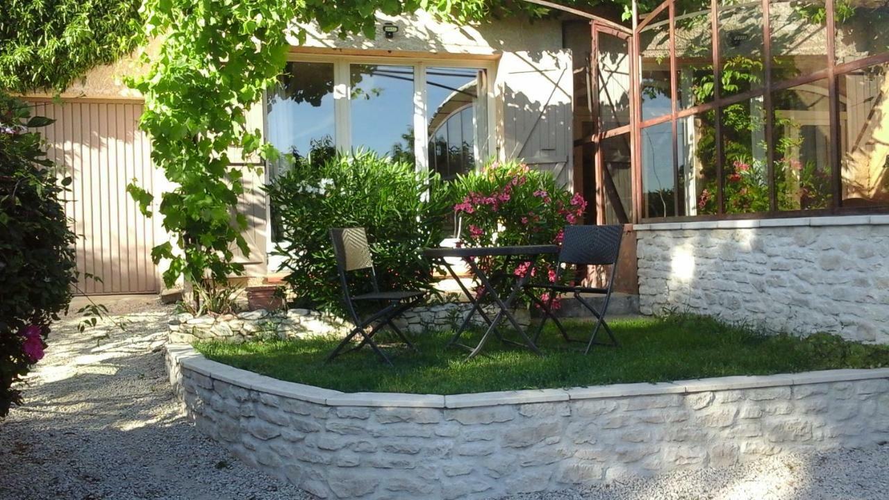 Gite L'Annexe Villelaure Екстер'єр фото